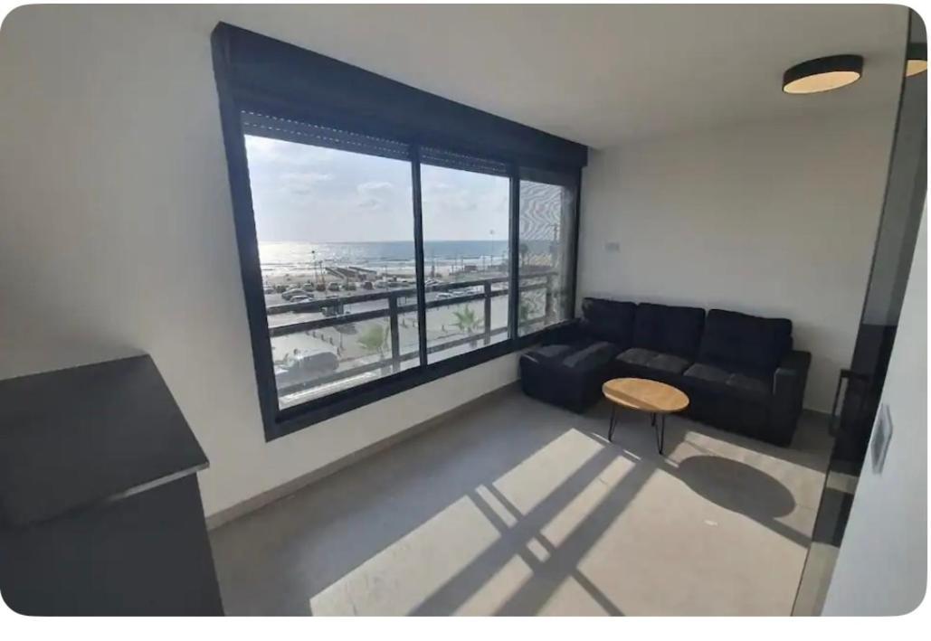 Apartmán Ryo 11 דירת נופש חדשה על חוף הים נוף לים Bat Jam Exteriér fotografie